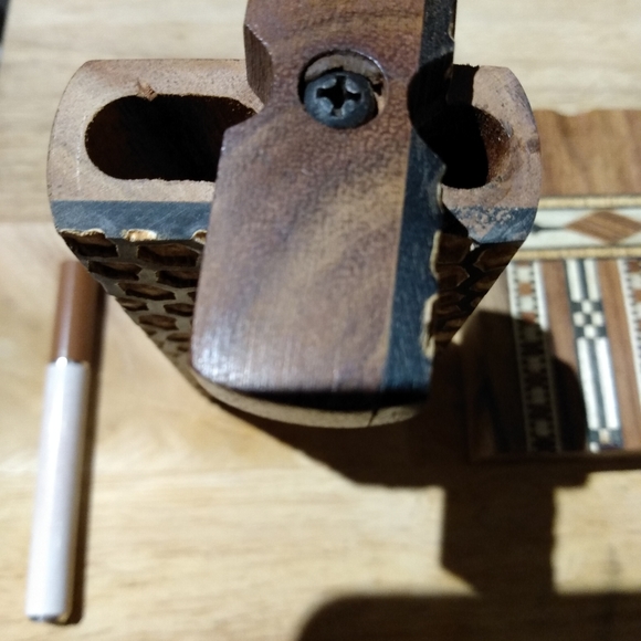 Small Wood dugout with bat - Picture 3 of 4